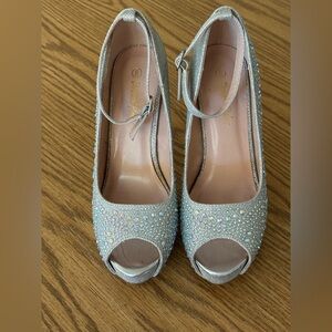 Elegant Silver Peep-Toe 5 inch Heels by Dreampairs